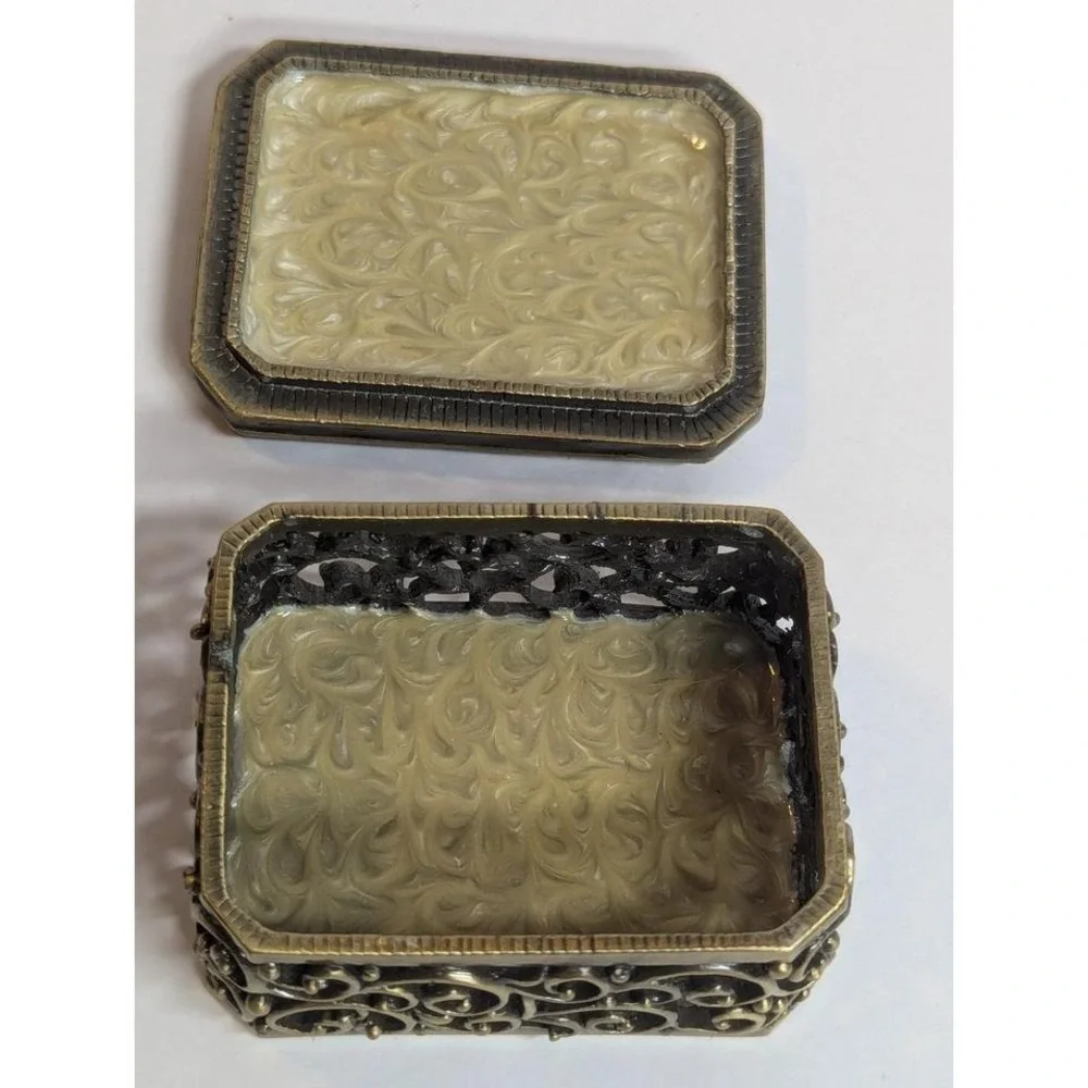 Small Jeweled Trinket‎ Box